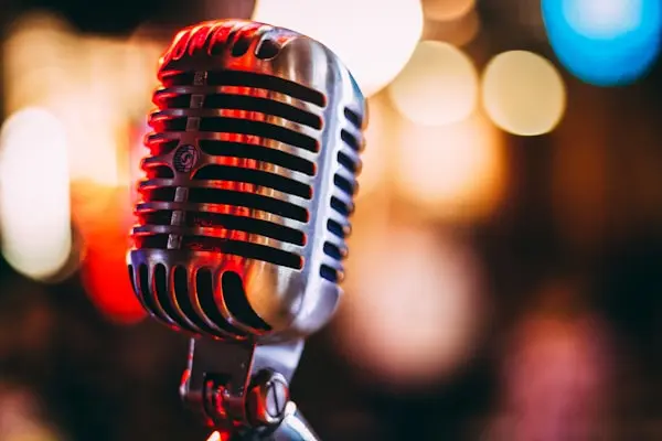 TẠO VIDEO YOUTUBE BẰNG GIỌNG NÓI AI VÀ CHUYỂN VĂN BẢN THÀNH GIỌNG NÓI VÀO NĂM 2025
